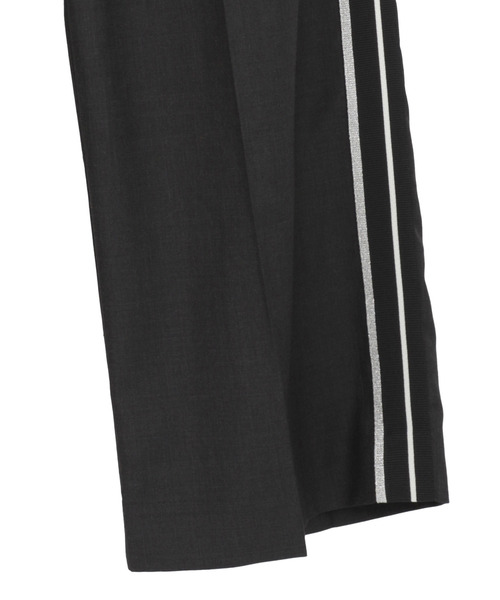 CONVERSE TOKYO(コンバーストウキョウ)の「SIDE LINE WIDE SLACKS(スラックス・レディース・ネイビー/ブラック/グレー・MEDIUM/SMALL)」の7枚目の写真