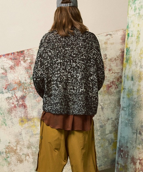 MAISON SPECIAL(メゾンスペシャル)の「《UNISEX》Tape Yarn Mix Hand Knitting Prime-Over Crew Neck Knit Pullover/テープヤーンミックスハンドニットプライムオーバークルーネックニットプルオーバー【MAISON SPECIAL/メゾンスペシャル】(ニット/セーター・メンズ・ブラック/グレー/オレンジ・1/2)」の15枚目の写真