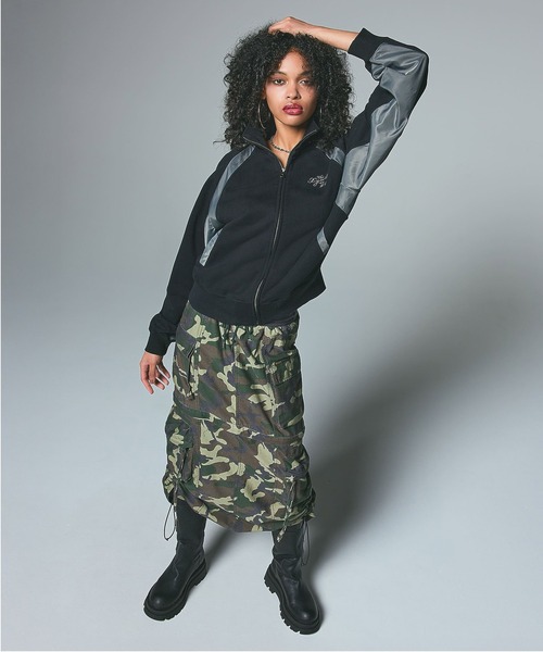 X-girl(エックスガール)の「CONVERTIBLE CARGO SKIRT(スカート・レディース・ブラック/カモフラージュ・S/M)」の12枚目の写真