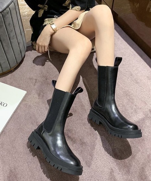 maison de LATIR(メゾンドラティール)の「軽量&シルエット美しいレディースサイドゴアブーツ【※小さめのつくり/普段より+2サイズ推奨】(ブーツ・レディース・ブラック系2/ブラック系1・23.0cm/22.5㎝/23.5cm/24.5cm/24.0cm/25.0cm)」の17枚目の写真