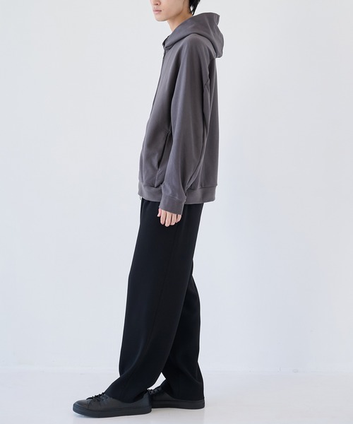 ATTACHMENT（アタッチメント）の「【ATTACHMENT/アタッチメント】CO STRECH TERRY ZIP UP HOODIE（パーカー・メンズ・ブラック/チャコールグレー・2/3）」の4枚目の写真