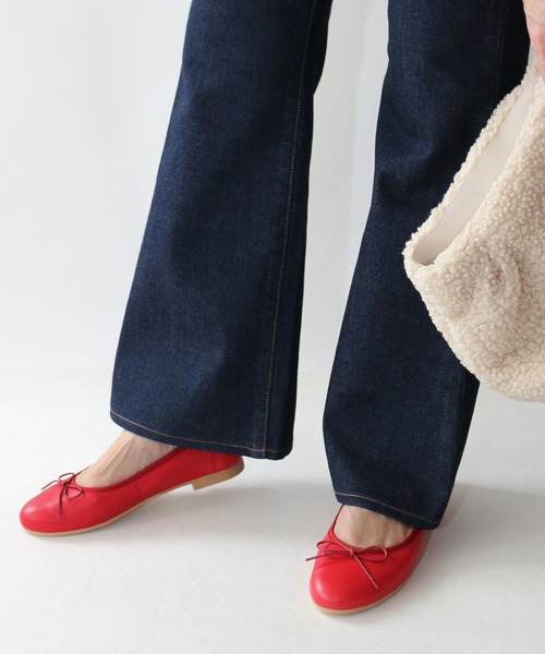 Fin(フィン)の「本革ラウンドバレエシューズ【低反発スポンジ入り】(バレエシューズ・レディース・レッド/ブラック/シルバー・22.5cm/23cm/23.5cm/24cm/24.5cm/25cm)」の15枚目の写真