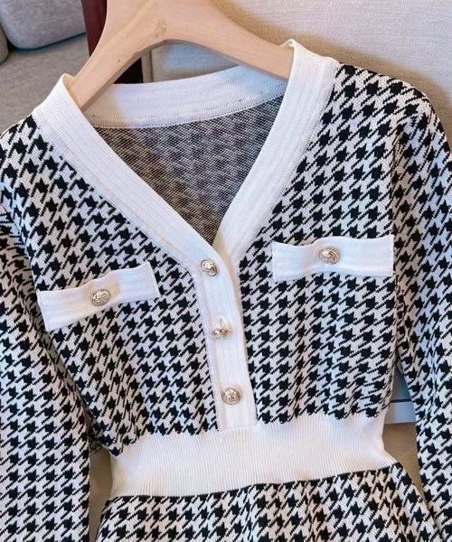 Pittok(ピットク)の「千鳥柄長袖ニットワンピース(ワンピース・レディース・ホワイト/ブラック・MEDIUM)」の10枚目の写真