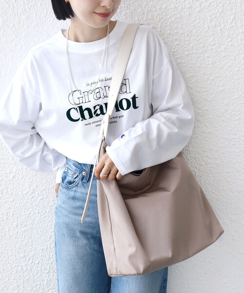 SHIPS（シップス）の「【WEB限定】ベルト デザイン ハンドル A4 トート バッグ（トートバッグ・レディース・ベージュ/ブラック・ONE SIZE）」の9枚目の写真