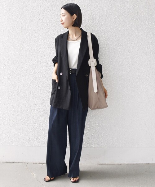 SHIPS（シップス）の「【WEB限定】ベルト デザイン ハンドル A4 トート バッグ（トートバッグ・レディース・ベージュ/ブラック・ONE SIZE）」の12枚目の写真