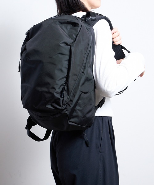 NoiR ノアール Gemini middle backpack/ジェミニ ミドルバックパック