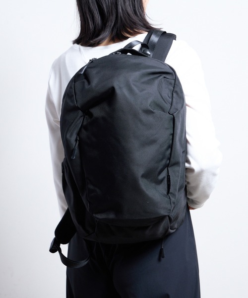 Magine(マージン)の「NoiR ノアール Gemini middle backpack/ジェミニ ミドルバックパック(バックパック/リュック・レディース・ブラック系その他/ブラック・FREE)」の7枚目の写真
