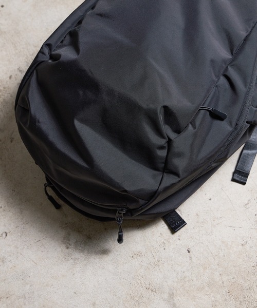 Magine(マージン)の「NoiR ノアール Gemini middle backpack/ジェミニ ミドルバックパック(バックパック/リュック・レディース・ブラック系その他/ブラック・FREE)」の13枚目の写真