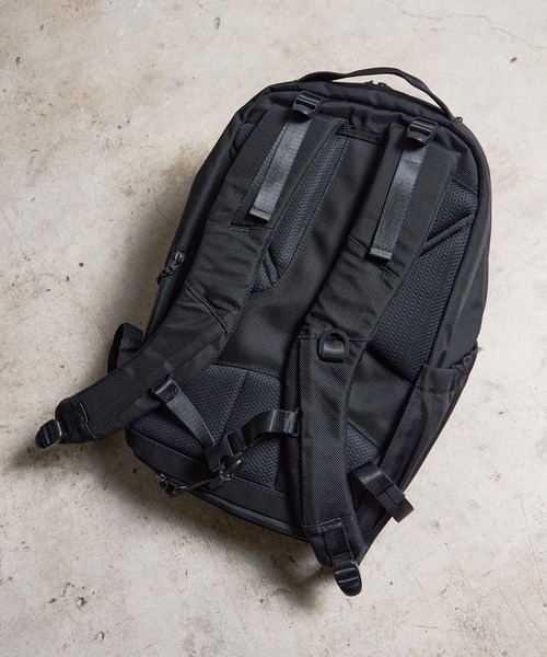 Magine(マージン)の「NoiR ノアール Gemini middle backpack/ジェミニ ミドルバックパック(バックパック/リュック・レディース・ブラック系その他/ブラック・FREE)」の18枚目の写真