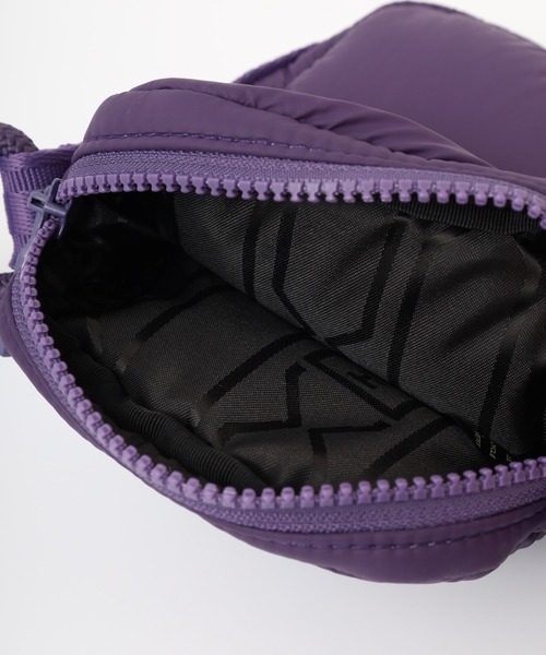 HUNTER（ハンター）の「HUNTER イントレピッド エクストラ パフド フォンポーチ（ショルダーバッグ・レディース・オフホワイト/パープル/ブラック・FREE）」の17枚目の写真