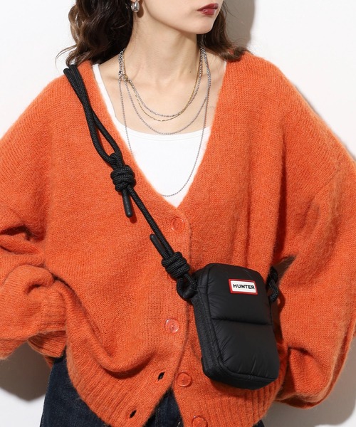 HUNTER（ハンター）の「HUNTER イントレピッド エクストラ パフド フォンポーチ（ショルダーバッグ・レディース・オフホワイト/パープル/ブラック・FREE）」の20枚目の写真