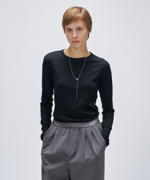 cloenc（クロエンス）の「【手洗い可】ウール混クルーネックプルオーバー（Tシャツ/カットソー・レディース・グレー系4/ブラック/ベージュ系8/オフホワイト・02）」の2枚目の写真