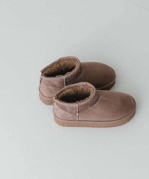 RODE SKO（ロデスコ）の「撥水フラッフィームートンブーツ（ブーツ・レディース・グレー/ブラック/キャメル・39/38/37/36）」の2枚目の写真