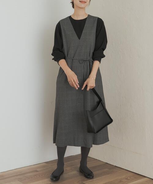 URBAN RESEARCH DOORS（アーバンリサーチドアーズ）の「『UR TECH』ツイルフレアジャンパースカート（ワンピース・レディース・チェック/ブラック・MEDIUM）」の3枚目の写真