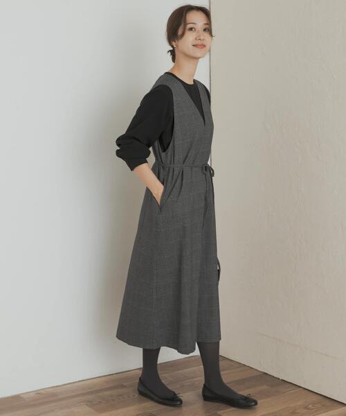 URBAN RESEARCH DOORS（アーバンリサーチドアーズ）の「『UR TECH』ツイルフレアジャンパースカート（ワンピース・レディース・チェック/ブラック・MEDIUM）」の6枚目の写真