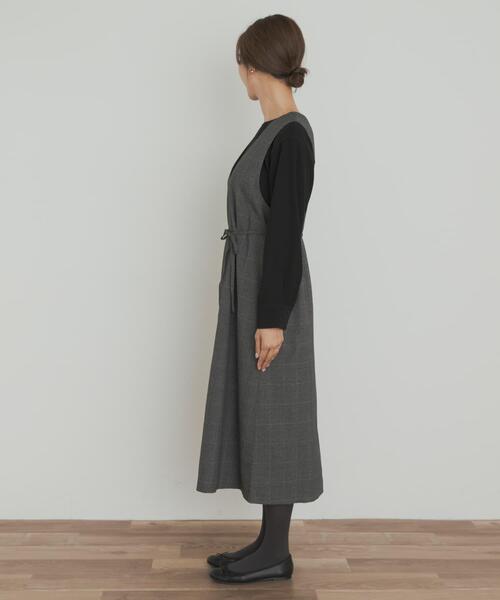 URBAN RESEARCH DOORS（アーバンリサーチドアーズ）の「『UR TECH』ツイルフレアジャンパースカート（ワンピース・レディース・チェック/ブラック・MEDIUM）」の8枚目の写真