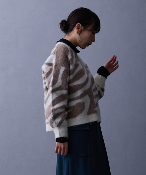 NICOLE white（ニコルホワイト）の「ジャガードニット（ニット/セーター・レディース・オフホワイト/チャコール・FREE）」の10枚目の写真