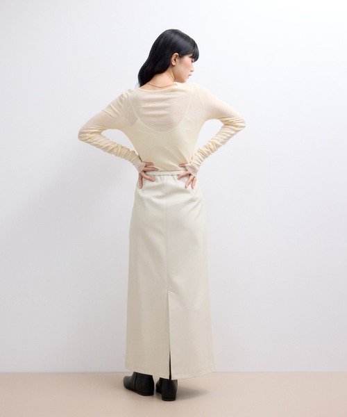 ADAM ET ROPE'(アダムエロペ)の「【WEB限定】シンセティックレザータイトスカート(スカート・レディース・ブラック/オフホワイト/ダークブラウン・36/38)」の5枚目の写真