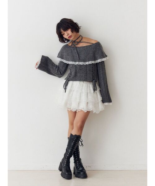 jouetie(ジュエティ)の「フリルレースオフショルニットトップス(ニット/セーター・レディース・アイボリー/ブラック/グレー・MEDIUM)」の11枚目の写真