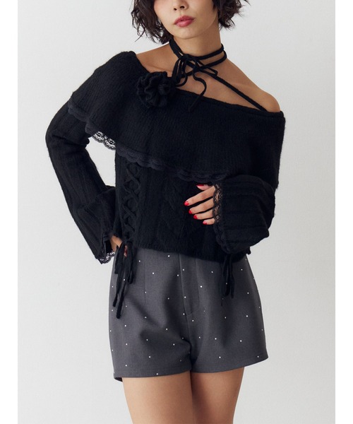 jouetie(ジュエティ)の「フリルレースオフショルニットトップス(ニット/セーター・レディース・アイボリー/ブラック/グレー・MEDIUM)」の3枚目の写真