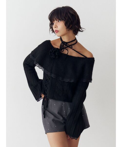 jouetie(ジュエティ)の「フリルレースオフショルニットトップス(ニット/セーター・レディース・アイボリー/ブラック/グレー・MEDIUM)」の5枚目の写真