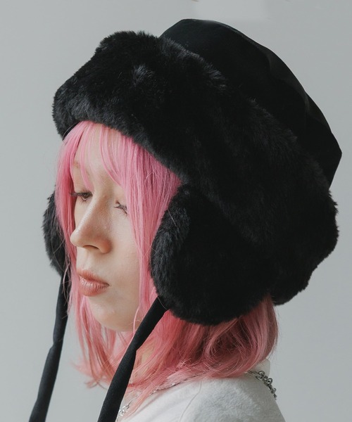 milsa(ミルサ)の「milsa/ミルサ ウォッシャブル フェイクファー トラップハット(ニットキャップ/ビーニー・レディース・ブラック/アイボリー/ブラウン・M/57.5cm)」の3枚目の写真