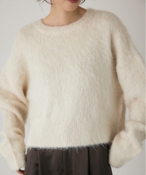 crie conforto（クリーコンフォルト）の「シャギープルオーバー　ニット / 長袖 / 冬服（ニット/セーター・レディース・グレー/オフホワイト/ピンク・FREE）」の2枚目の写真