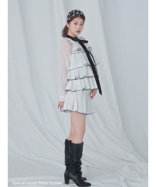 SNIDEL（スナイデル）の「ティアードラッフルミニドレス（ドレス・レディース・ブラック/ホワイト/ミント・0/1）」の5枚目の写真