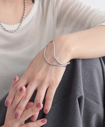 for/c（フォーシー）の「ダブルウェーブバングル【サスティナブル】（ブレスレット）」