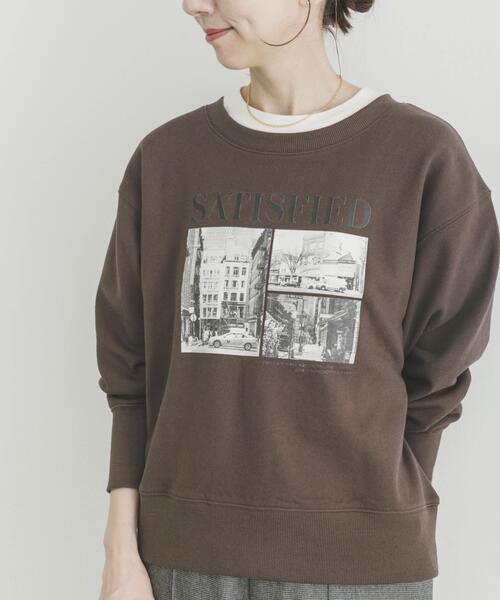 ITEMS URBANRESEARCH(アイテムズ アーバンリサーチ)の「フォトプリントスウエット(スウェット・レディース・ブラウン/オフホワイト/チャコールグレー・FREE)」の1枚目の写真