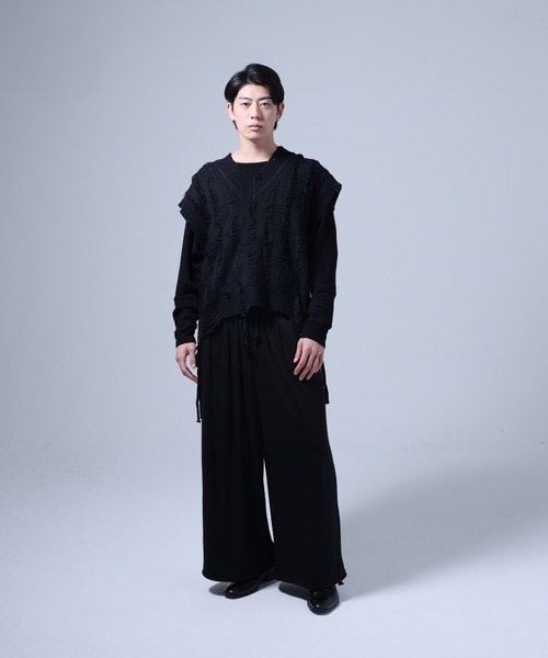 Ruze(ルゼ)の「Side zip damage knit vest / サイドジップ ダメージ ニットベスト(ニット/セーター・メンズ・ブラック・FREE)」の6枚目の写真