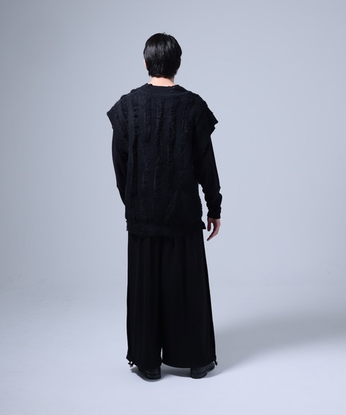 Ruze(ルゼ)の「Side zip damage knit vest / サイドジップ ダメージ ニットベスト(ニット/セーター・メンズ・ブラック・FREE)」の8枚目の写真