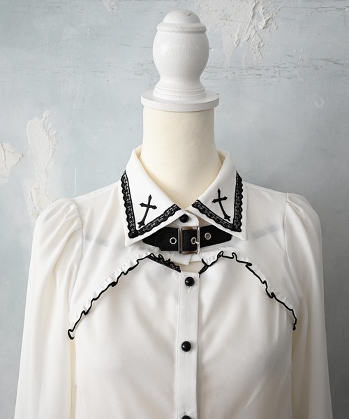 MA*RS(アメーバーマーズ)の「胸開きクロス刺繍ブラウス(Tシャツ/カットソー・レディース・ブラック/ホワイト・FREE)」の18枚目の写真