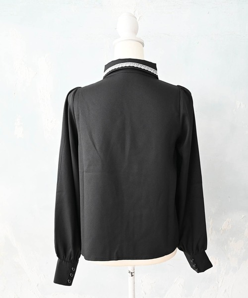 MA*RS(アメーバーマーズ)の「胸開きクロス刺繍ブラウス(Tシャツ/カットソー・レディース・ブラック/ホワイト・FREE)」の6枚目の写真