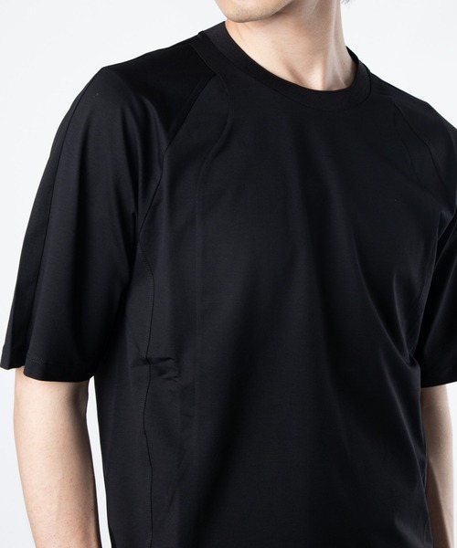 HERNO（ヘルノ）の「HERNO SUPERFINE COTTON STRETCH  ヘルノ スーパーファイン ストレッチTシャツ（Tシャツ/カットソー・メンズ・ホワイト系1/ブラック・48/46）」の8枚目の写真