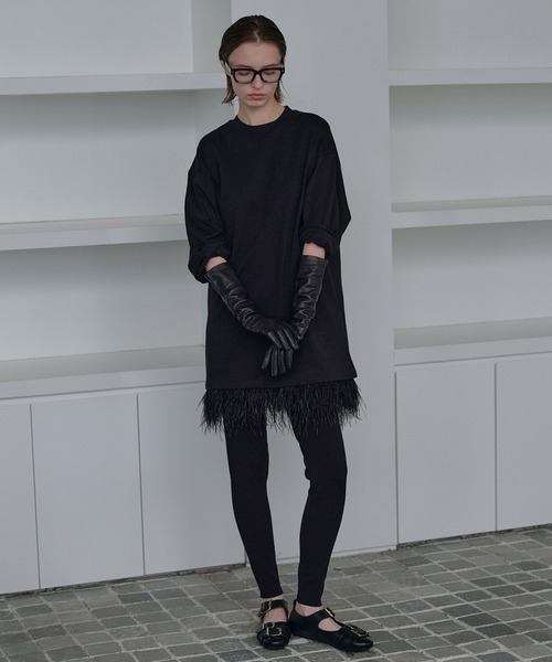 LE CIEL BLEU(ルシェルブルー)の「ジャージードレスwフェザーヘム / Jersey Dress w/Feather Hem(ワンピース・レディース・ブラック/チャコールグレー/ホワイト・36/38)」の7枚目の写真