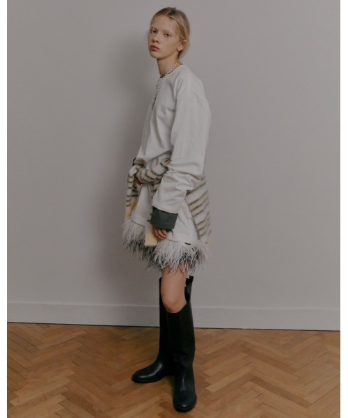 LE CIEL BLEU(ルシェルブルー)の「ジャージードレスwフェザーヘム / Jersey Dress w/Feather Hem(ワンピース・レディース・ブラック/チャコールグレー/ホワイト・36/38)」の21枚目の写真