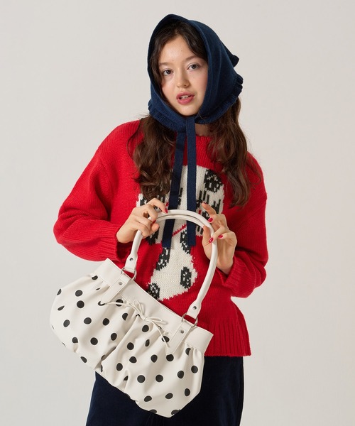 TINA：JOJUN（ティーナジョジュン）の「ドット柄 ギャザー バッグ TINA：JOJUN（ハンドバッグ・レディース・ホワイト/ブラック・F）」の4枚目の写真