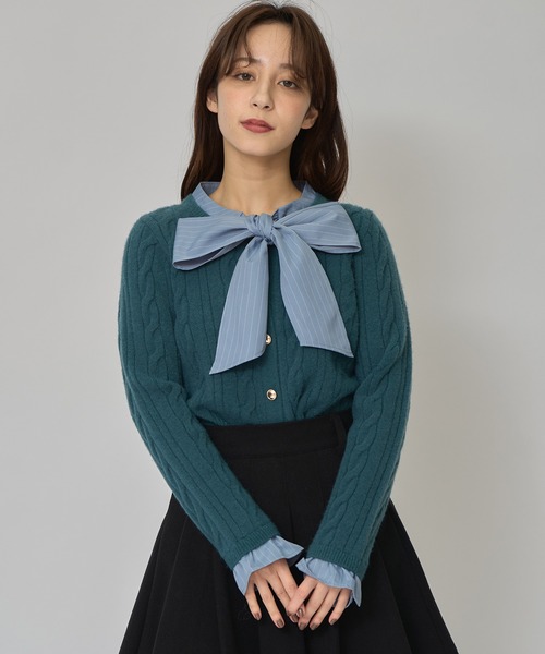 REDYAZEL（レディアゼル）の「ボウタイケーブルニットプルオーバー（ニット/セーター・レディース・レッド/グリーン/ネイビー/ベージュ・FREE）」の3枚目の写真