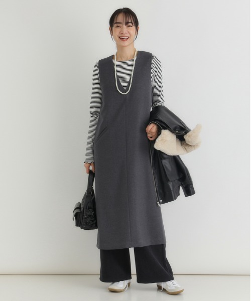 Right-on(ライトオン)の「【HONEYSUCKLE ROSE】【限定展開】Vネックワンピース(小顔見え/体型カバー/Iライン/ONOFF使える/限定展開)(ワンピース・レディース・グレー/ブラック/ブラウン/オフホワイト・L/M)」の3枚目の写真