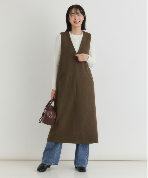 Right-on(ライトオン)の「【HONEYSUCKLE ROSE】【限定展開】Vネックワンピース(小顔見え/体型カバー/Iライン/ONOFF使える/限定展開)(ワンピース・レディース・グレー/ブラック/ブラウン/オフホワイト・L/M)」の6枚目の写真