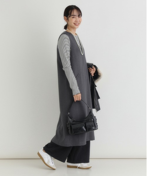 Right-on(ライトオン)の「【HONEYSUCKLE ROSE】【限定展開】Vネックワンピース(小顔見え/体型カバー/Iライン/ONOFF使える/限定展開)(ワンピース・レディース・グレー/ブラック/ブラウン/オフホワイト・L/M)」の12枚目の写真