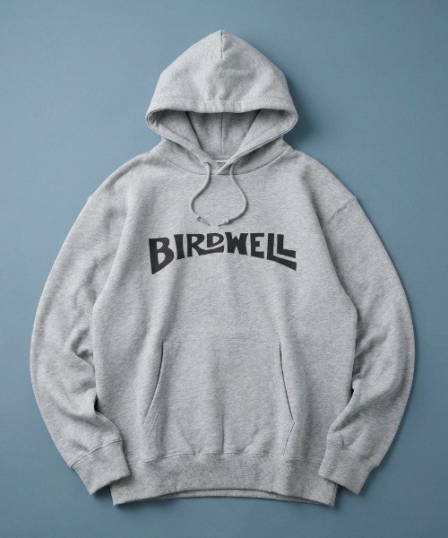 BIRDWELL(バードウェル)の「【BIRDWELL/バードウェル】WORDMARK HOODIE-JP JAPAN LIMITED 日本別注 ブランドロゴ パーカー フーディー(パーカー・メンズ・ブラック/ネイビー/ヘザーグレー・MEDIUM/LARGE/X-LARGE)」の3枚目の写真