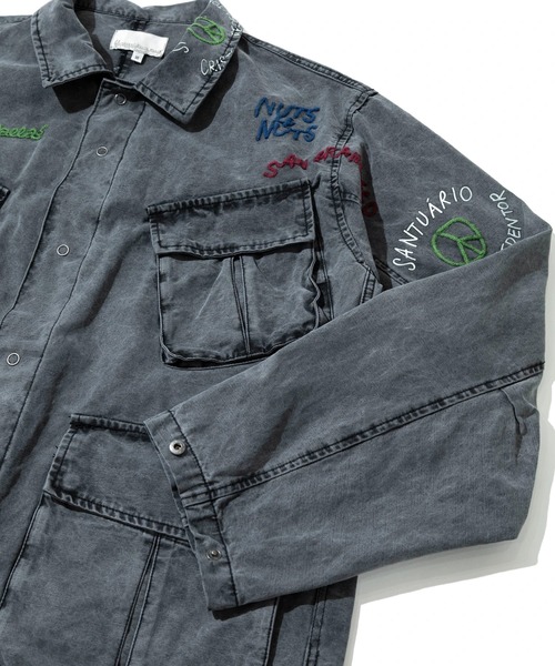 Universal Style Wear(ユニバーサルスタイルウェア)の「Universal Style Wear/ユニバーサルスタイルウェア RAKUGAKI fatig shirt(シャツ/ブラウス・メンズ・ブラック系その他2/カーキ・X-LARGE/MEDIUM/LARGE)」の6枚目の写真