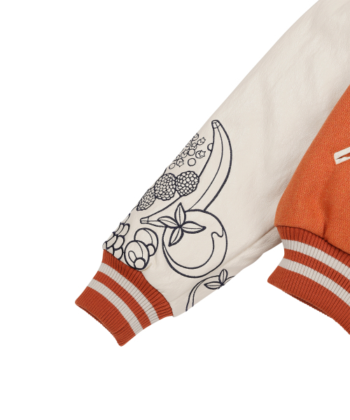 SUNDAY FRUIT MARKET(サンデーフルーツマーケット)の「W) GOLDEN HOUR VARSITY JACKET ORANGE(スタジャン・レディース・その他・SMALL/MEDIUM)」の4枚目の写真