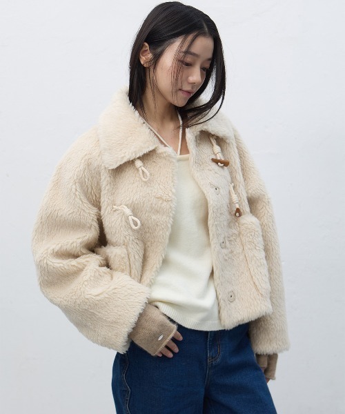 GENERAL IDEA（ジェネラルアイデア）の「wool blend fake fur duffle jacket ウールブレンドクロップファージャケット（ブルゾン・レディース・キャメル/クリーム・S/M/L）」の4枚目の写真