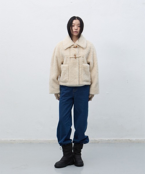 GENERAL IDEA（ジェネラルアイデア）の「wool blend fake fur duffle jacket ウールブレンドクロップファージャケット（ブルゾン・レディース・キャメル/クリーム・S/M/L）」の8枚目の写真