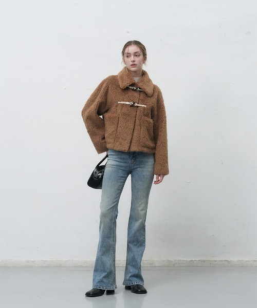 GENERAL IDEA（ジェネラルアイデア）の「wool blend fake fur duffle jacket ウールブレンドクロップファージャケット（ブルゾン・レディース・キャメル/クリーム・S/M/L）」の13枚目の写真
