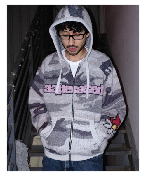 AAPE BY A BATHING APE(エーエイプバイアベイシングエイプ)の「AAPE X ERASED KNITTED HOODIE(ニット/セーター・メンズ・ホワイト系その他・LARGE/MEDIUM/X-LARGE/SMALL)」の6枚目の写真
