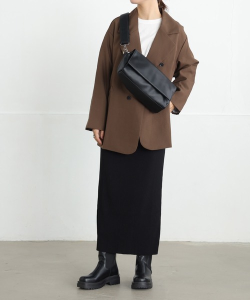 ALTROSE（アルトローズ）の「【500mlペットボトル可】2WAY フラップ ボディバッグ ショルダー バッグ 長方形 合皮（ショルダーバッグ・レディース・ブラック/ゼブラ/ブラック系その他5/シルバー/グレイッシュベージュ・FREE）」の16枚目の写真